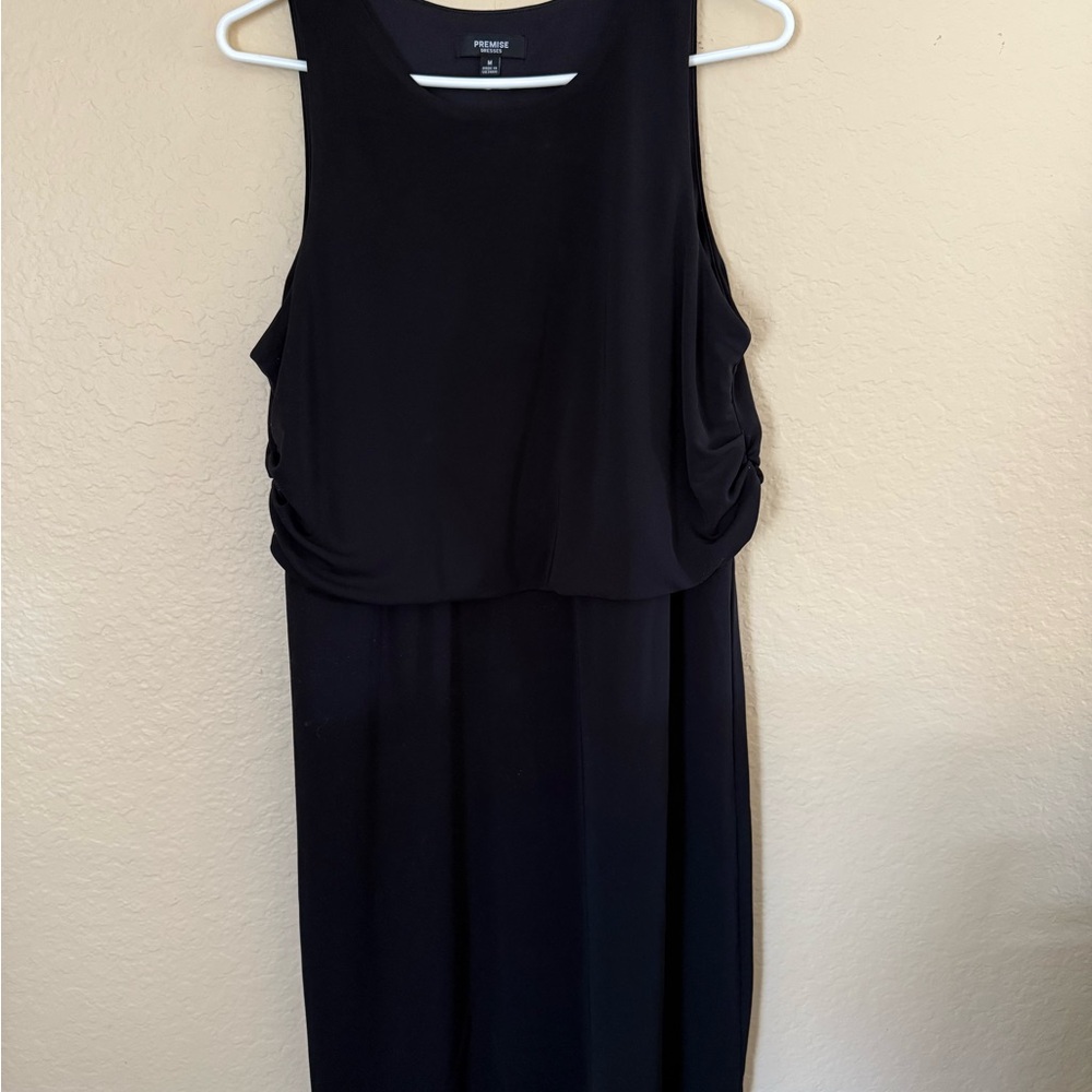 Premise Studio – Scoop Neck Sleeveless Matte Jersey Dress